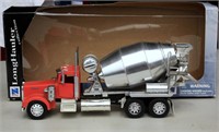 Long Haul Kenworth Die Cast Cement Truck