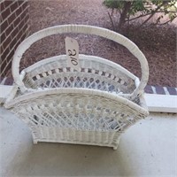 WICKER MAGAZINE RACK, OUTDOOR MAT