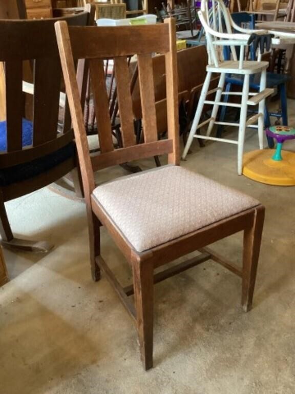 Michigan oaks style chair