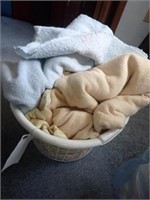 Laundry Basket w/ (2) Blankets
