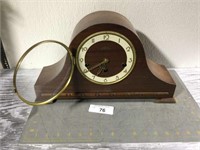 Vintage Germany 2 jewels Welby mantel clock