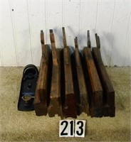 Tray lot assorted wooden molding planes & metal
