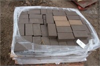 Pallet of Patio Pavers Approx 4"X8"