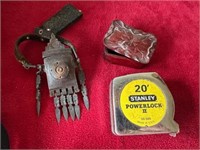 Lot #32 - 1800s Palaska & Antique Crvd Snuff Box