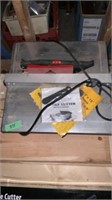 Tile cutter