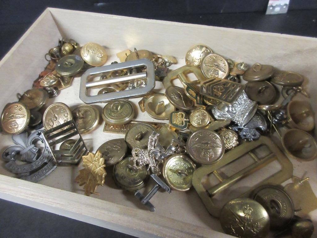 LARGE LOT OF OLD MILITARY UNIFORM ITEMS ETC.