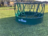 New Double bar bale feeder