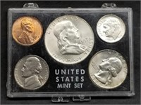 1957 Uncirculated Type Set in Collector Case