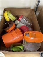 Box of Various Tupperware & Cups