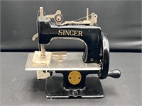 Vintage Singer Sew Handy Child's Sewing Machine