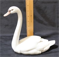 Lladro Porcelain Swan Figure