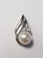$140 Silver Fresh Water Pearl And Cz Pendant