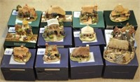 Lot of Lilliput Lane Houses w/ boxes