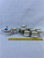 17pc Royal Sealy cups/saucers/cream & sugar