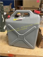 Reliance 6-gallon water storage container