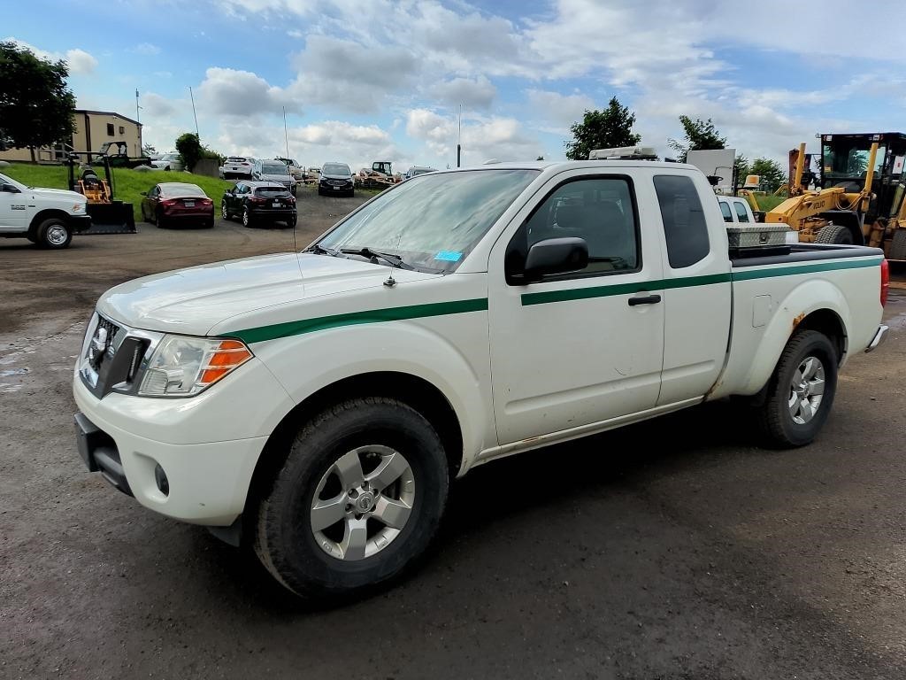 2013 Nissan Frontier SV Pickup Truck