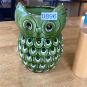 Green ceramic owl candle holder