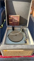 Vintage RCA 4 speed record player suitcase 3VA-11A