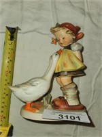 Vintage Hummel Goose Girl - bee in V