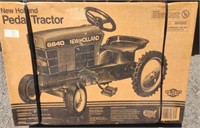 Ertl New Holland Die Cast Pedal Tractor