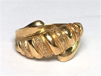 14Kt Gold Ring Size 6