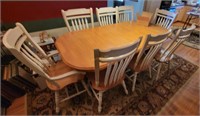 A American 8 Chair Dining Room Table/ Spot On Top