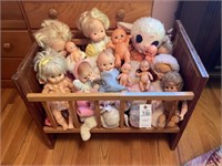 Play Crib w/ Dolls; KewPie Dolls