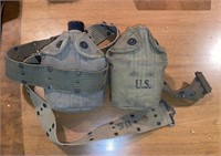 C. 1941 Pair of US WWII M1910 Canteens