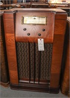 Montgomery Ward 1A17 Console Radio / Restored