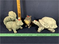 Assortment of figurines