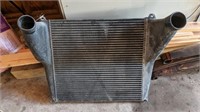 Radiator(?) for unknown make/model rig