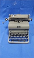 Early Vintage Royal Typewriter