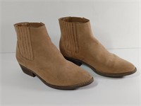 Universal Thread Suede Ankle Boots