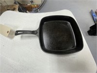 Wagner Ware Square Cast Iron Skillet 1218 9-1/2"