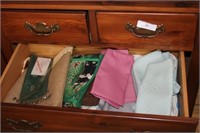 2 Drawers with Napkins, Coasters & Table Cloths