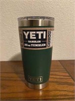 YETI 20OZ TUMBLER WITH MEGASLIDER LID- GREEN