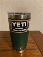 YETI 20OZ TUMBLER WITH MEGASLIDER LID- GREEN