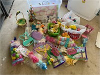 TOTE and assorted Easter Decor- all