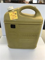 Dapol 5.5 Gallon Container and spout