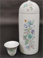 Elizabeth Arden Porcelain Bath Jar with Cup