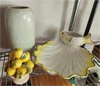 FISH SERVING PLATER, VASE, LEMON DÉCOR