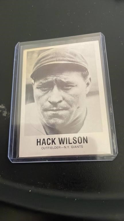 157: Sports Cards: Vintage and Modern, Autographs, Collectib