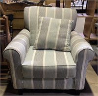 (JL) Fusion Furniture Chair 37” tall