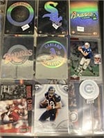 SPORTS TRADING CARDS LOT / 2 ALBUMS