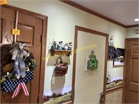 Wreath, Amish Figurines, Paintings