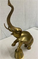 L66- 18 1/2 in Tall Brass Elephant