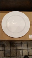 new in box Luzerne dinner plates 10.5"