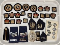 ASSORTED LOT OF UNITED KINGDOM PATCHES & RANK