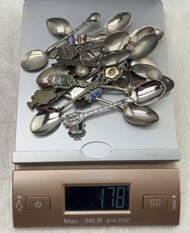 Approximately 178g Silver Teaspoons