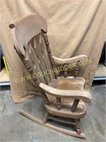 old wooden roxking chair